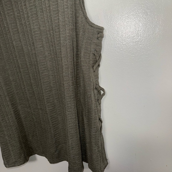 Papermoon Gray Tank Top - Picture 4 of 6